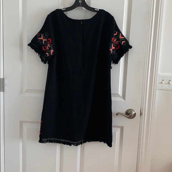 Mini dress with tribal embroidery and fringe - Picture 5 of 6